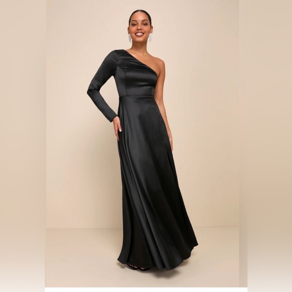 Lulus Unreal Elegance Black Satin One-Shoulder Long Sleeve Maxi Dress MED NWOT